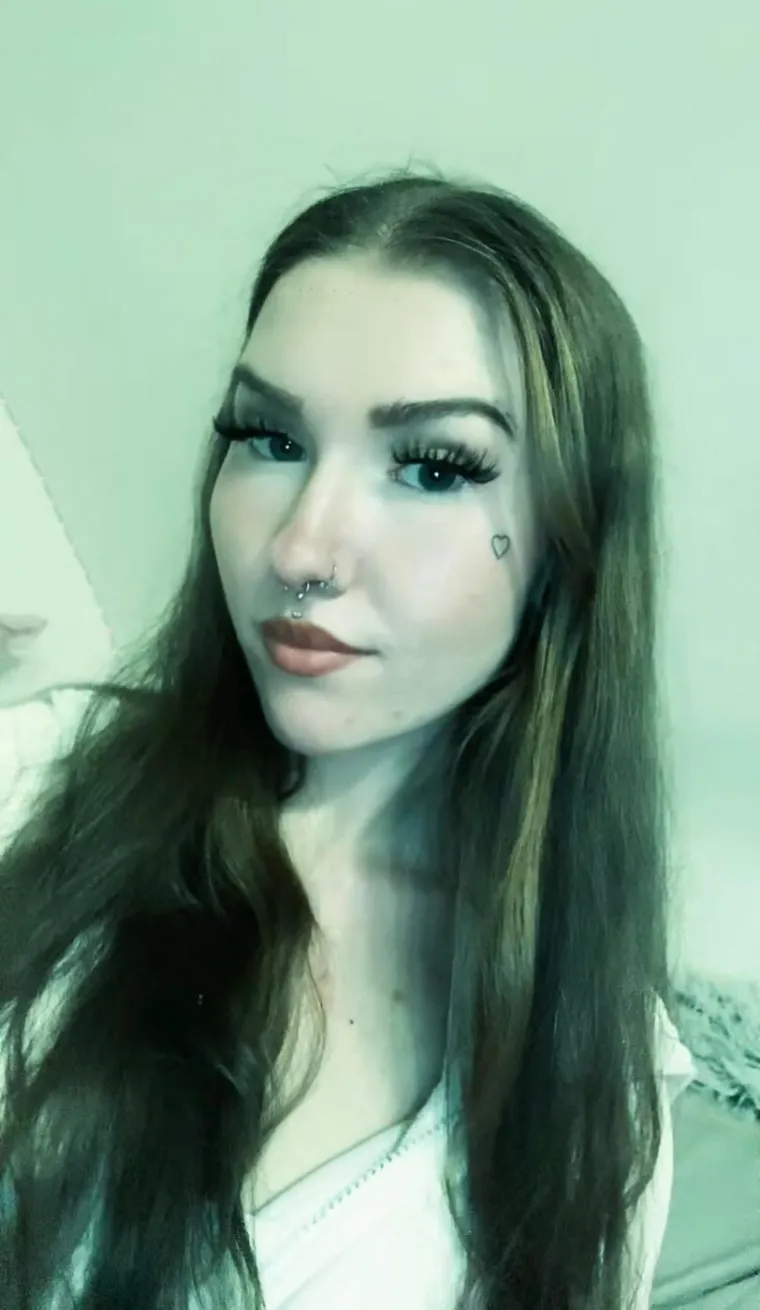 Na svoj izgled potro&scaron;ila je čitavo bogatstvo: Obitelj je dovela do ludila, ali ne želi stati