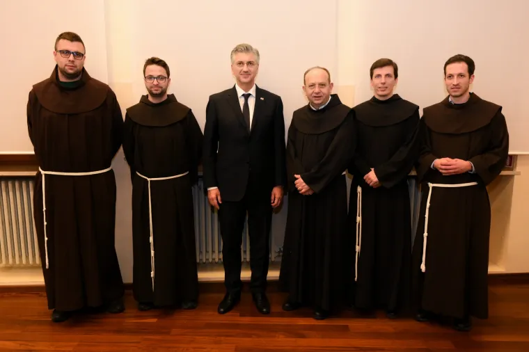 Pogledajte &scaron;to su sve Plenković i ministri radili u Vatikanu: 'Pozvat ćemo papu Lava u Hrvatsku'