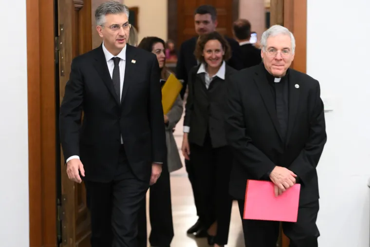 Pogledajte &scaron;to su sve Plenković i ministri radili u Vatikanu: 'Pozvat ćemo papu Lava u Hrvatsku'