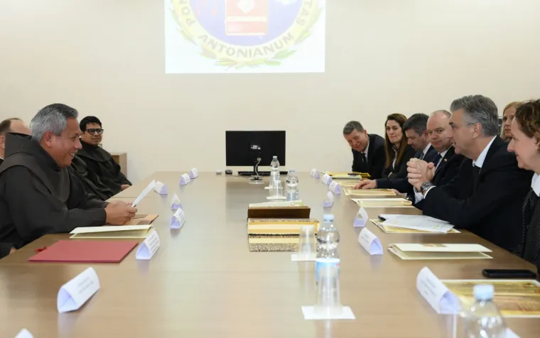 Pogledajte &scaron;to su sve Plenković i ministri radili u Vatikanu: 'Pozvat ćemo papu Lava u Hrvatsku'