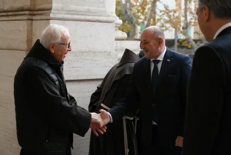 Pogledajte &scaron;to su sve Plenković i ministri radili u Vatikanu: 'Pozvat ćemo papu Lava u Hrvatsku'