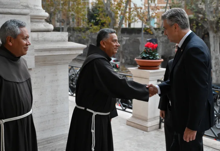 Pogledajte &scaron;to su sve Plenković i ministri radili u Vatikanu: 'Pozvat ćemo papu Lava u Hrvatsku'