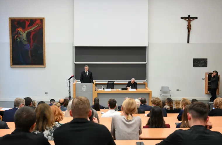 Pogledajte &scaron;to su sve Plenković i ministri radili u Vatikanu: 'Pozvat ćemo papu Lava u Hrvatsku'