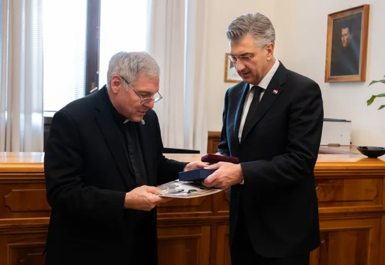 Pogledajte &scaron;to su sve Plenković i ministri radili u Vatikanu: 'Pozvat ćemo papu Lava u Hrvatsku'