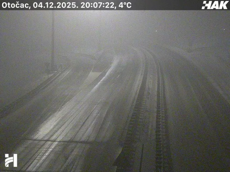 Snijeg zameo autocestu A1: HAK izdao upozorenje vozačima