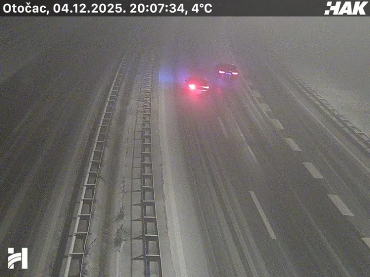 Snijeg zameo autocestu A1: HAK izdao upozorenje vozačima