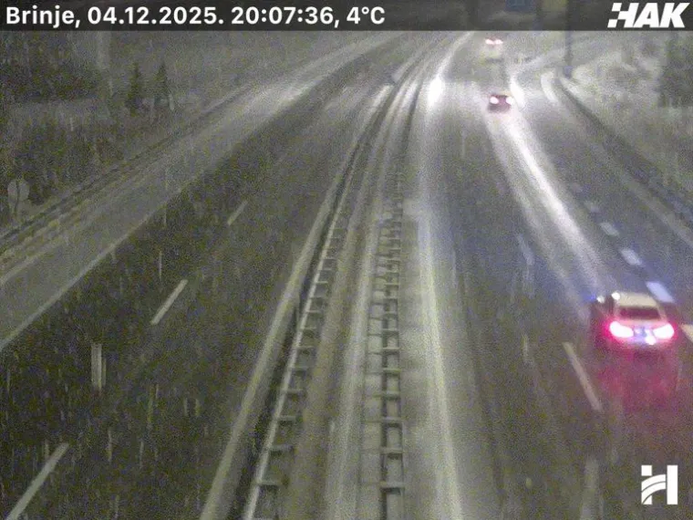 Snijeg zameo autocestu A1: HAK izdao upozorenje vozačima