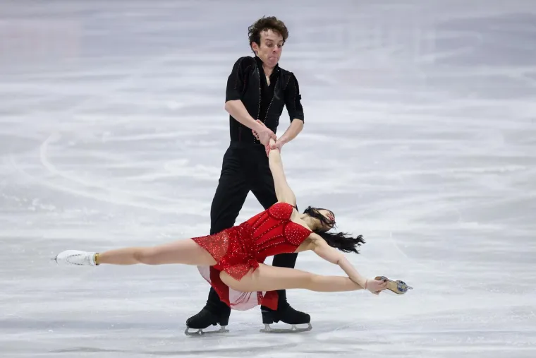 Zlatna pirueta obara s nogu: Atraktivne klizačice su Zagrepčane ostavile bez daha