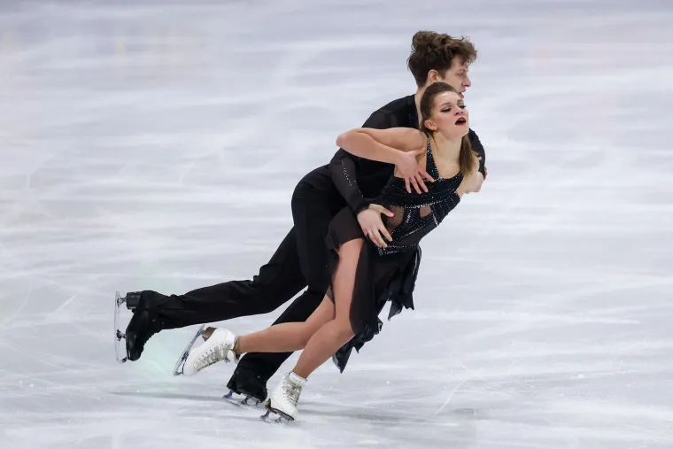 Zlatna pirueta obara s nogu: Atraktivne klizačice su Zagrepčane ostavile bez daha