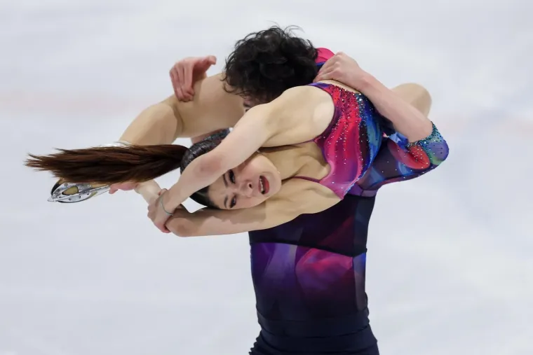 Zlatna pirueta obara s nogu: Atraktivne klizačice su Zagrepčane ostavile bez daha