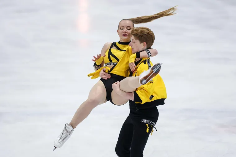 Zlatna pirueta obara s nogu: Atraktivne klizačice su Zagrepčane ostavile bez daha