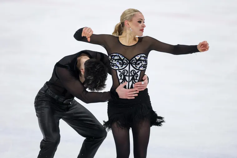 Zlatna pirueta obara s nogu: Atraktivne klizačice su Zagrepčane ostavile bez daha