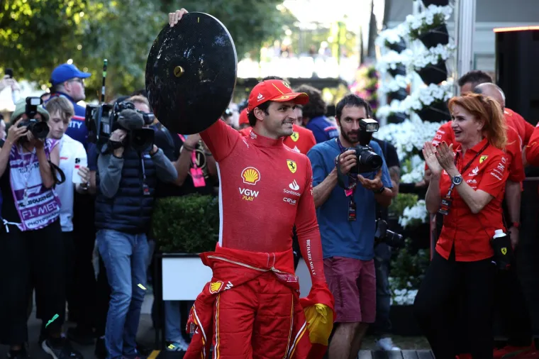 Za njima se sve žene okreću! Najzgodniji vozači Formule 1 zasjenili i svoje 'bolje polovice'