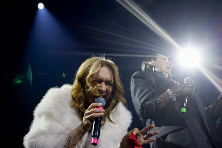 Znate li tko su izvođači ovih poznatih trash pjesama? Svi moraju imati barem pet točnih