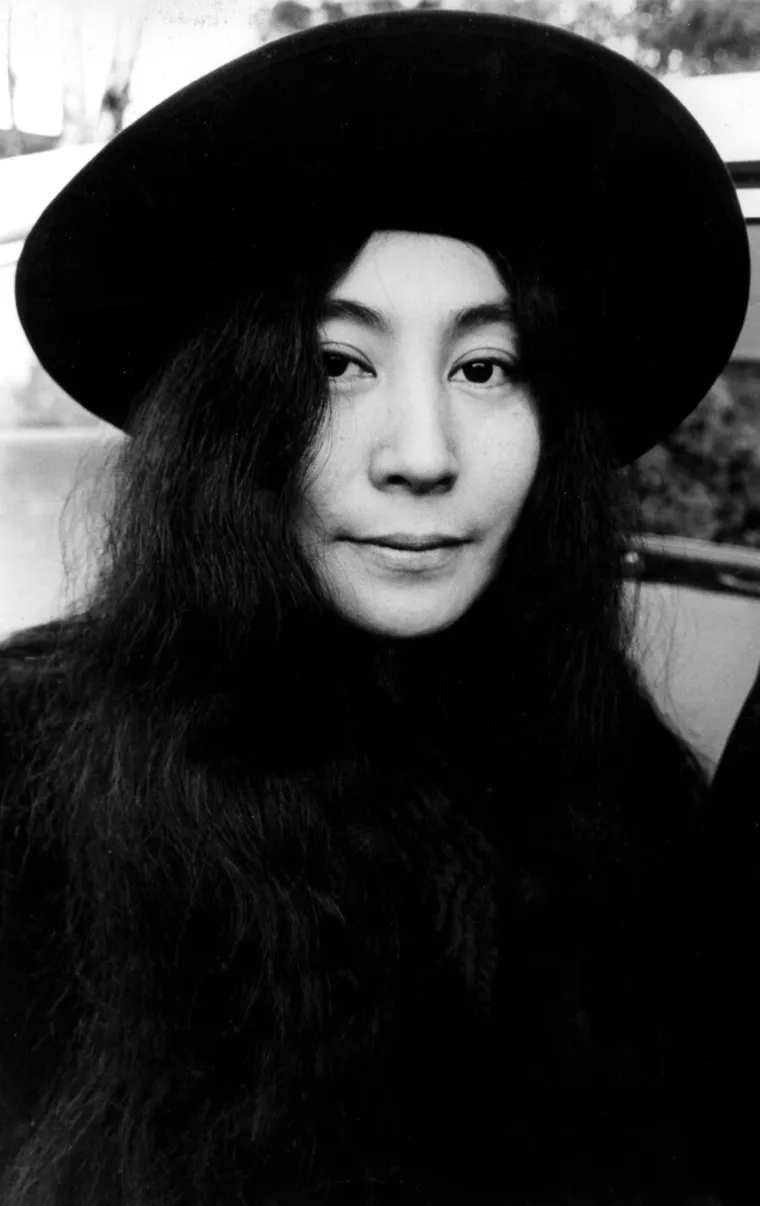 Žena koja je 'uni&scaron;tila' Beatlese, ali osvojila Johna Lennona: Tko je bila Yoko Ono?