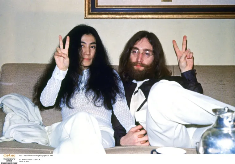 Žena koja je 'uni&scaron;tila' Beatlese, ali osvojila Johna Lennona: Tko je bila Yoko Ono?