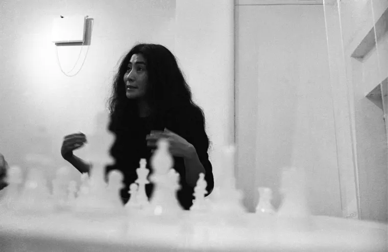 Žena koja je 'uni&scaron;tila' Beatlese, ali osvojila Johna Lennona: Tko je bila Yoko Ono?