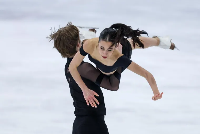 Jeste li vidjeli s kime je Kolinda 'uhvaćena' na Zlatnoj pirueti? Dugo nisu snimljeni zajedno