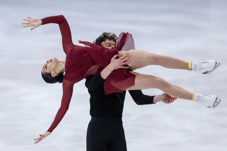 Jeste li vidjeli s kime je Kolinda 'uhvaćena' na Zlatnoj pirueti? Dugo nisu snimljeni zajedno