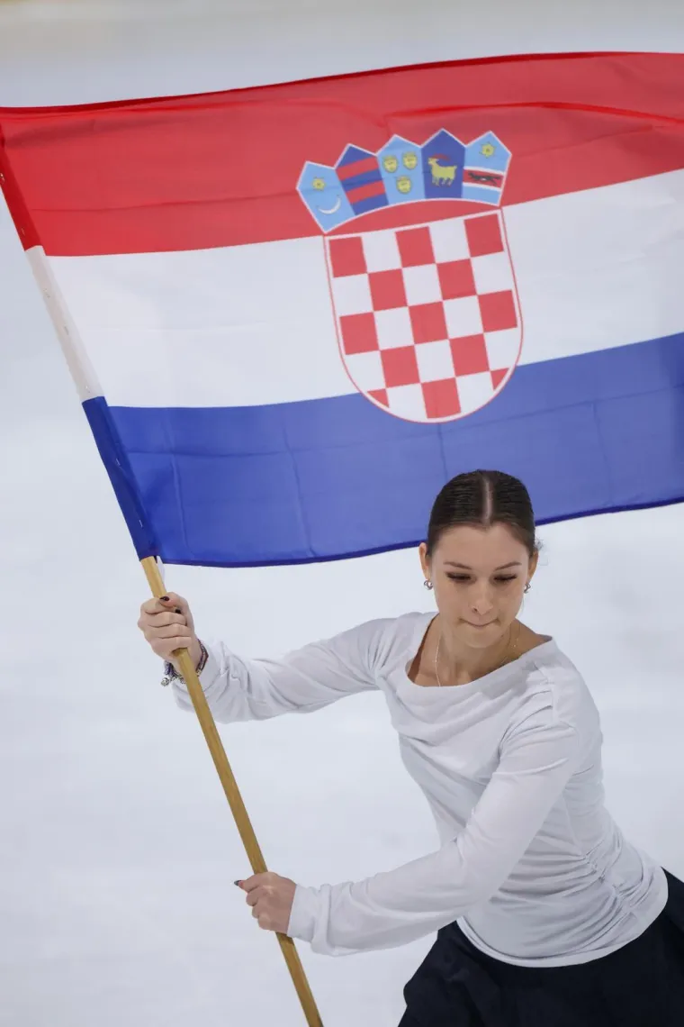 Jeste li vidjeli s kime je Kolinda 'uhvaćena' na Zlatnoj pirueti? Dugo nisu snimljeni zajedno