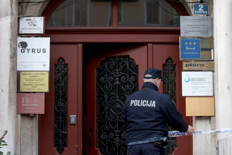 Ovo je mjesto stravičnog femicida u Rijeci: Žena na smrt izbodena na stubištu