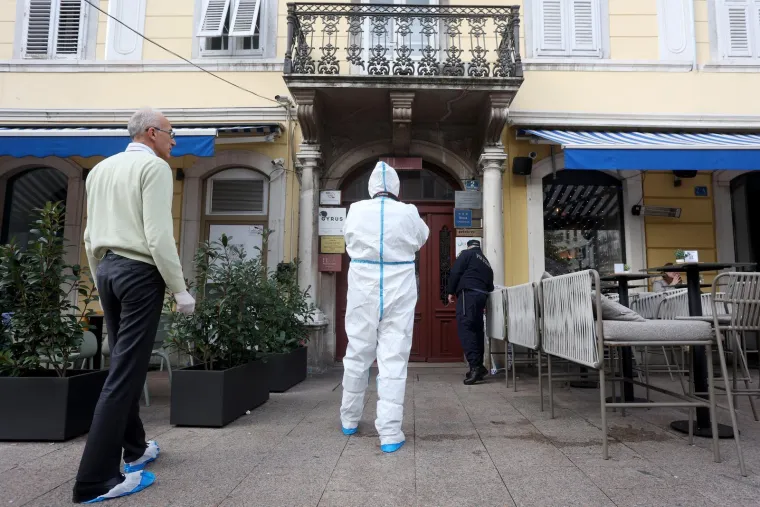 Ovo je mjesto stravičnog femicida u Rijeci: Žena na smrt izbodena na stubi&scaron;tu