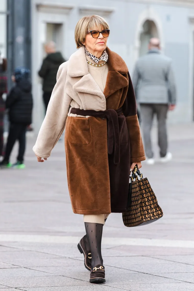 Ni dugi kaputi nisu sasvim prekrili lijepe noge Riječanki: &Scaron;tiklama pokorile Korzo