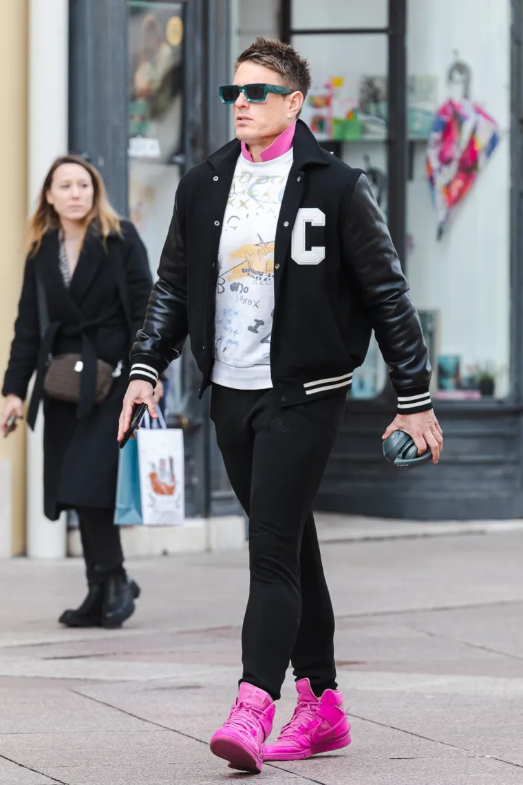 Ni dugi kaputi nisu sasvim prekrili lijepe noge Riječanki: &Scaron;tiklama pokorile Korzo