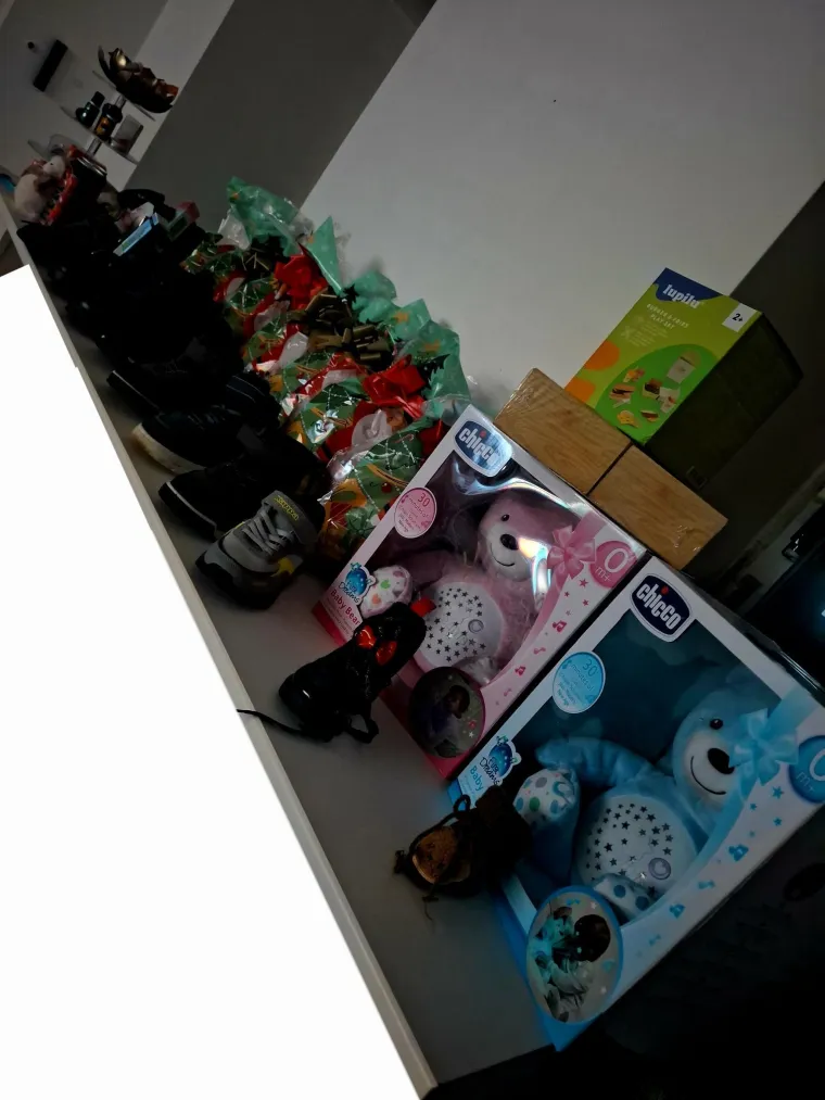 Slali ste nam fotografije va&scaron;ih čizmica koje su dočekale svetog Nikolu: Koji biste dar izabrali?