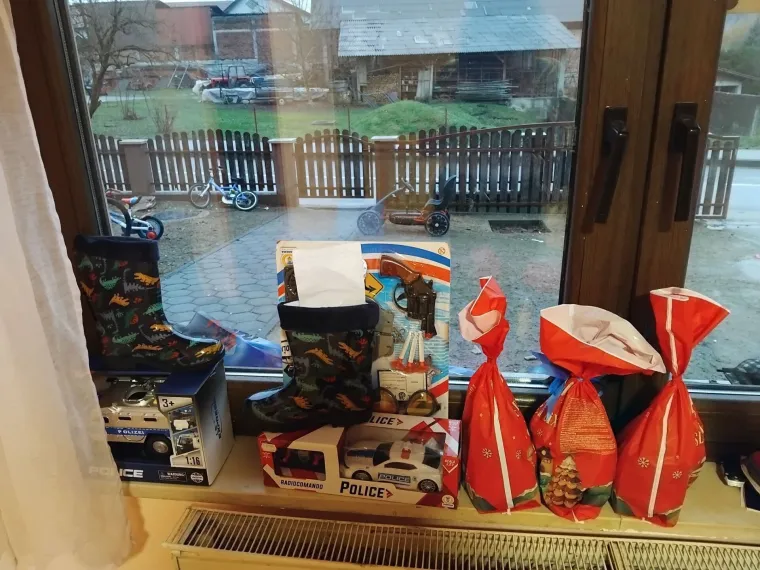 Slali ste nam fotografije va&scaron;ih čizmica koje su dočekale svetog Nikolu: Koji biste dar izabrali?