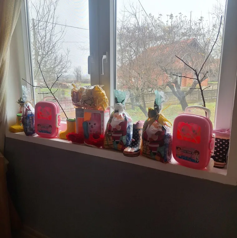 Slali ste nam fotografije va&scaron;ih čizmica koje su dočekale svetog Nikolu: Koji biste dar izabrali?