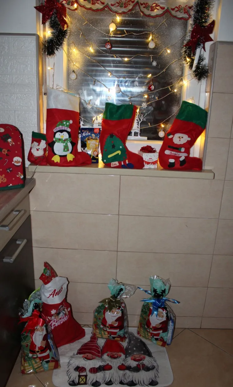 Slali ste nam fotografije va&scaron;ih čizmica koje su dočekale svetog Nikolu: Koji biste dar izabrali?