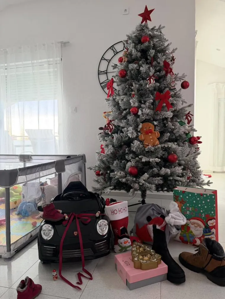 Slali ste nam fotografije va&scaron;ih čizmica koje su dočekale svetog Nikolu: Koji biste dar izabrali?