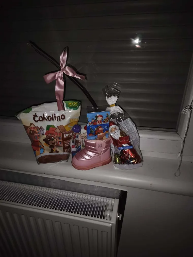 Slali ste nam fotografije va&scaron;ih čizmica koje su dočekale svetog Nikolu: Koji biste dar izabrali?