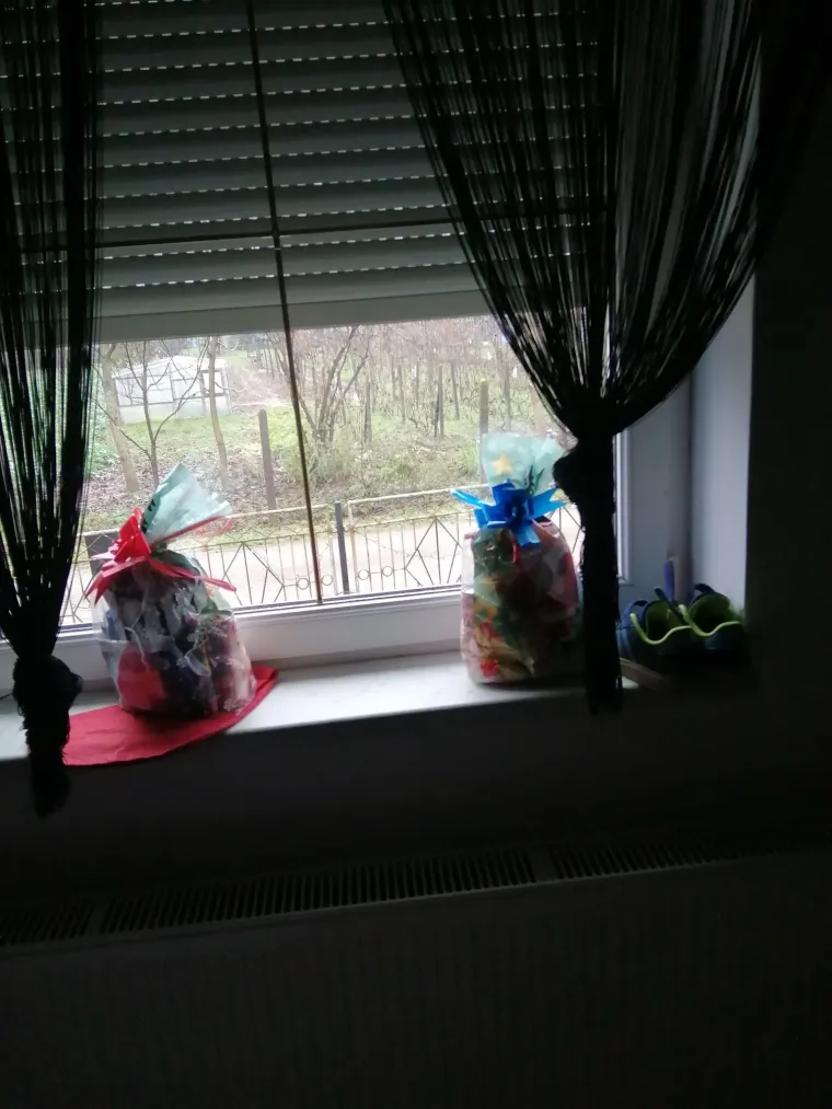 Slali ste nam fotografije va&scaron;ih čizmica koje su dočekale svetog Nikolu: Koji biste dar izabrali?