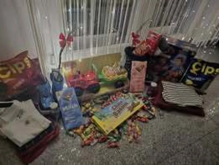 Slali ste nam fotografije va&scaron;ih čizmica koje su dočekale svetog Nikolu: Koji biste dar izabrali?