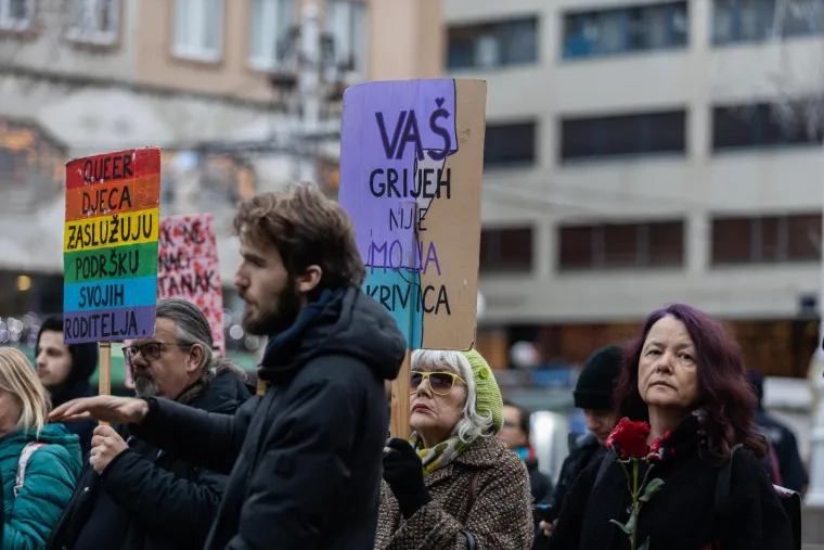 Molitelji se okupili u Zagrebu, stigli i prosvjednici: Održana posljednja Tiha misa