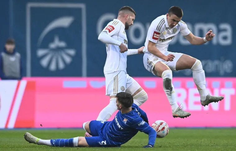 Bilić na 'neprijateljskom' terenu: Evo s kim predsjednik Hajduka gleda derbi na Maksimiru