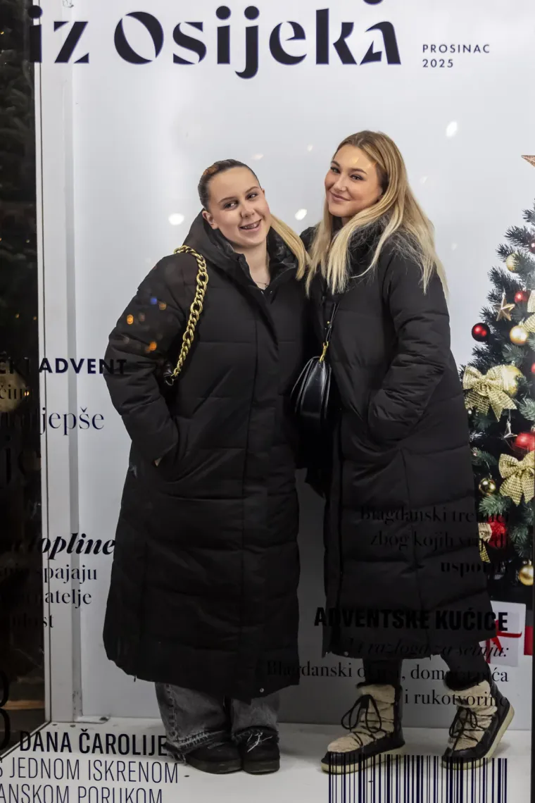 U ovom gradu ne fali romantike: Zaljubljene legice i lege zagrijali osječku Tvrđu