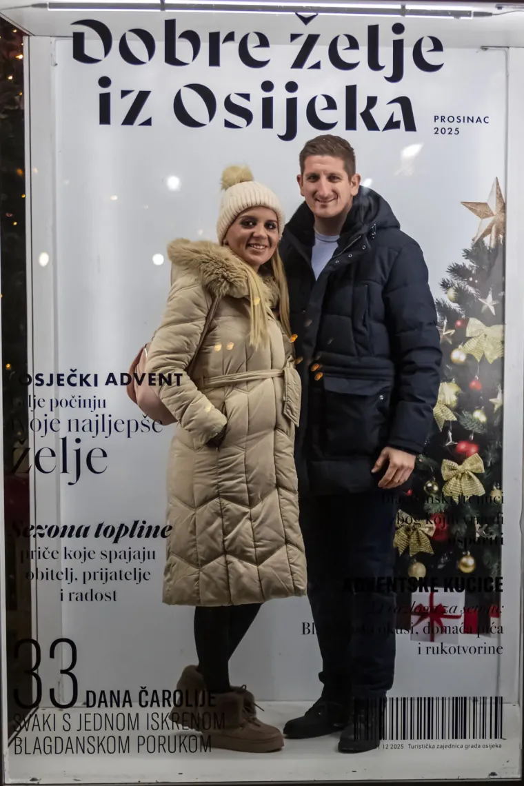 U ovom gradu ne fali romantike: Zaljubljene legice i lege zagrijali osječku Tvrđu