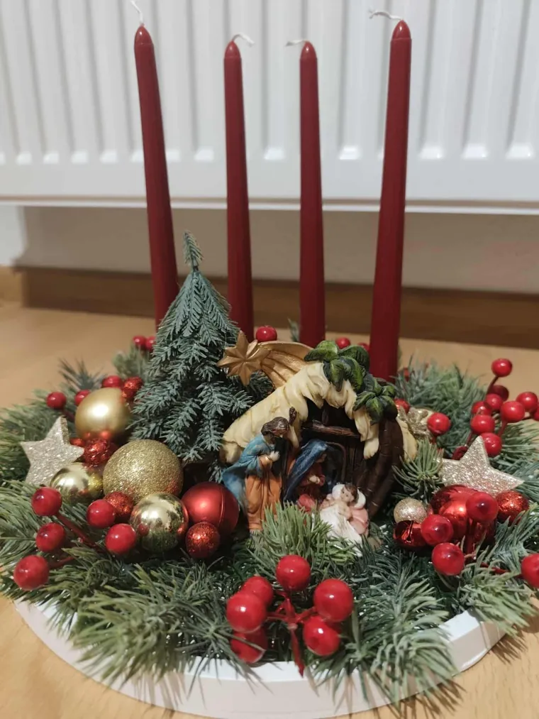 Blagdanski čarolija u va&scaron;im domovima: Pogledajte najljep&scaron;e adventske vijence na&scaron;ih čitatelja