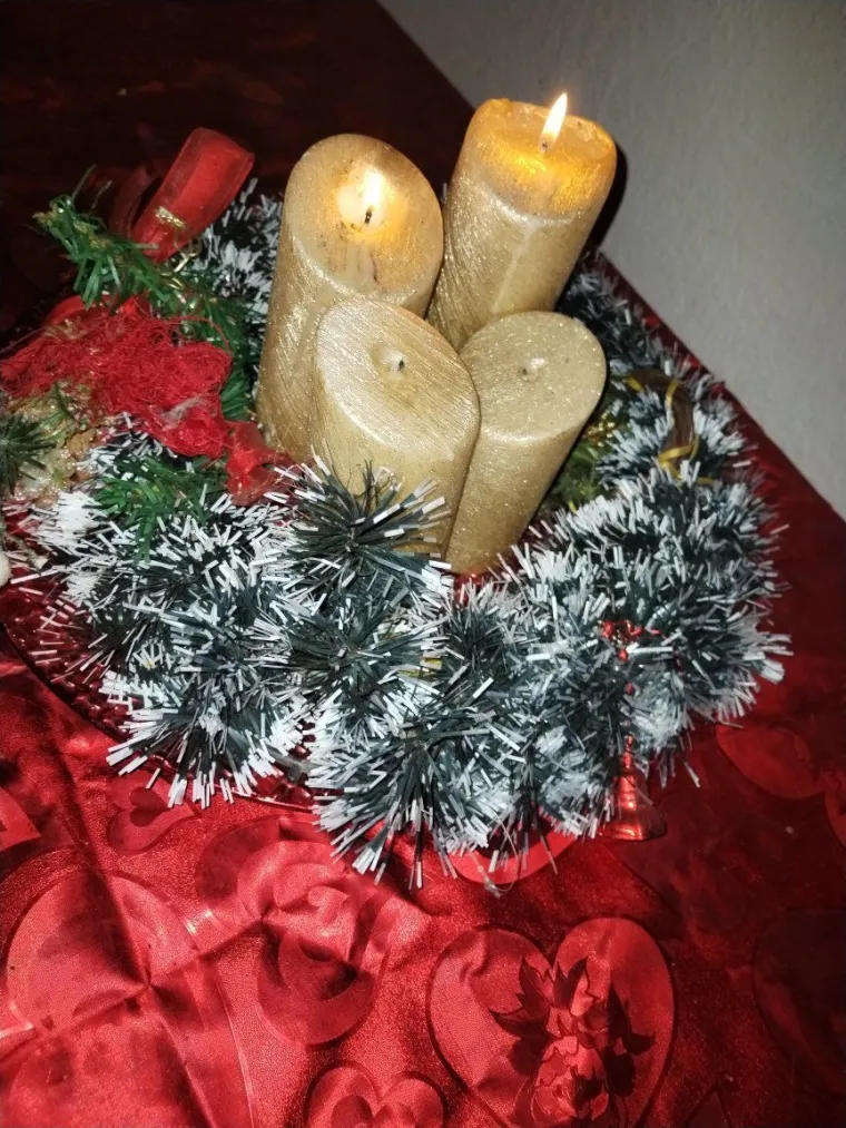 Blagdanski čarolija u va&scaron;im domovima: Pogledajte najljep&scaron;e adventske vijence na&scaron;ih čitatelja