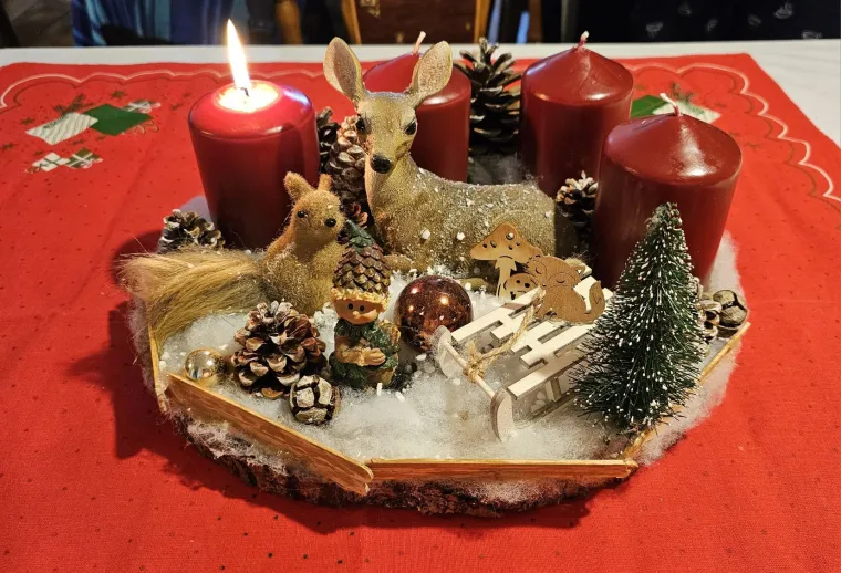 Blagdanski čarolija u va&scaron;im domovima: Pogledajte najljep&scaron;e adventske vijence na&scaron;ih čitatelja