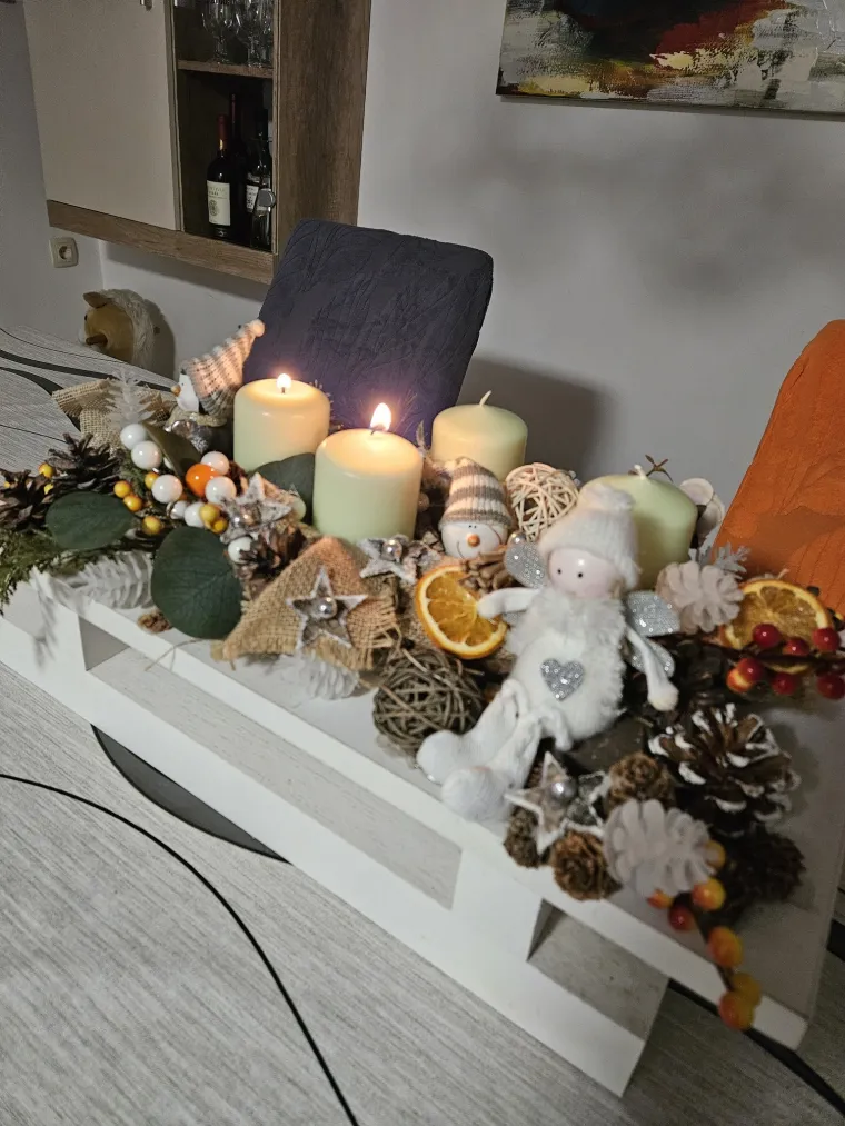 Blagdanski čarolija u va&scaron;im domovima: Pogledajte najljep&scaron;e adventske vijence na&scaron;ih čitatelja