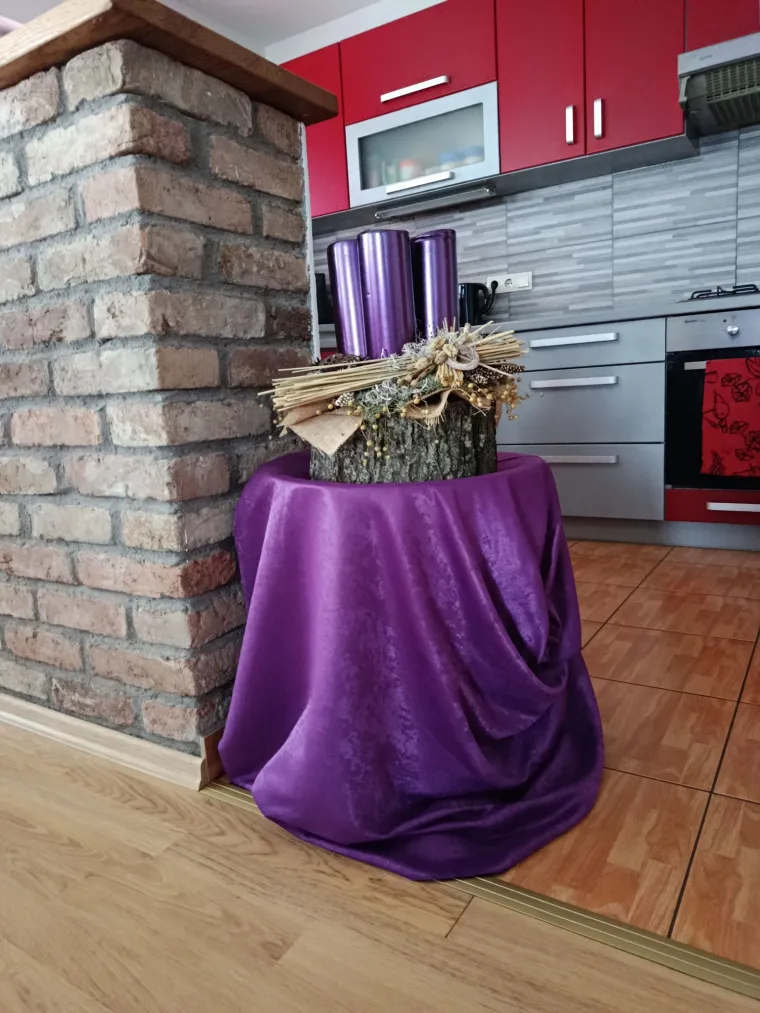 Blagdanski čarolija u va&scaron;im domovima: Pogledajte najljep&scaron;e adventske vijence na&scaron;ih čitatelja