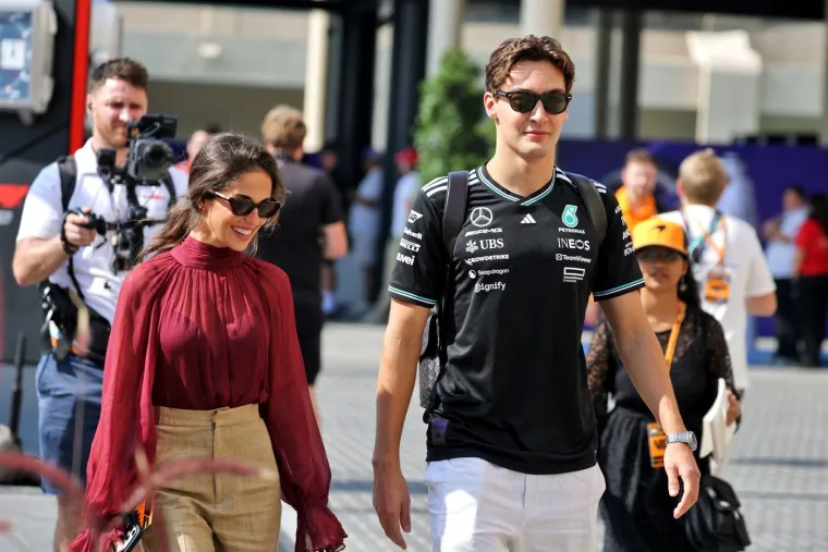 Brojni poznati stigli su na F1 spektakl! Pažnju krale zanosne djevojke glavnih zvijezdi