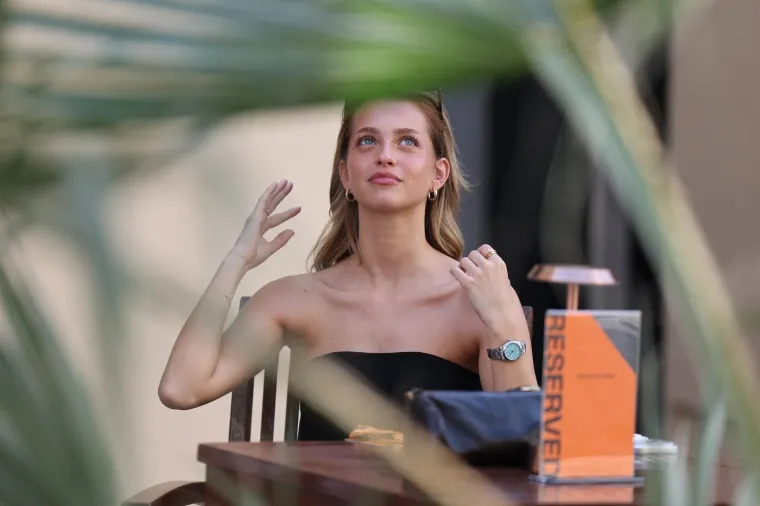 Brojni poznati stigli su na F1 spektakl! Pažnju krale zanosne djevojke glavnih zvijezdi