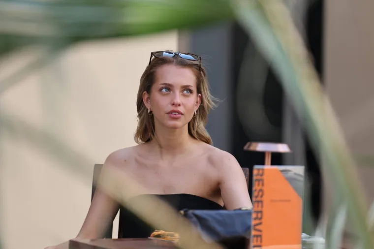 Brojni poznati stigli su na F1 spektakl! Pažnju krale zanosne djevojke glavnih zvijezdi