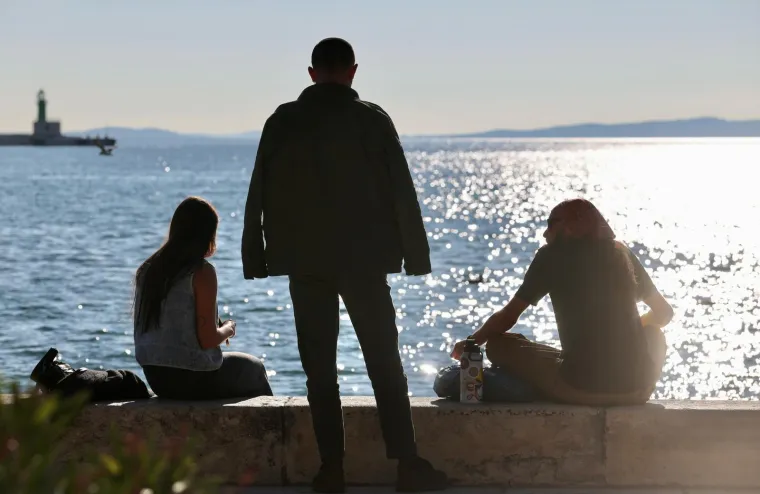 Nedjelja u suncem okupanom Splitu: Zanimljiv modni odabir jedne dame mamio poglede