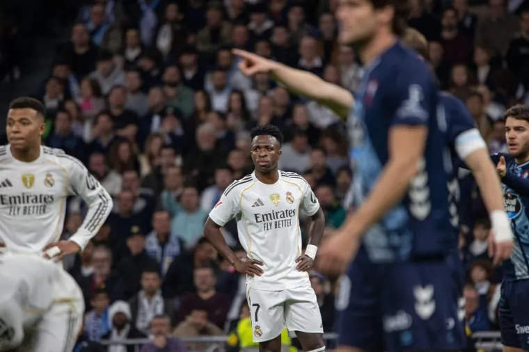 Prava tučnjava na Bernabeu! Realovac kao da je bio u ringu, Alonso poludio na svog igrača